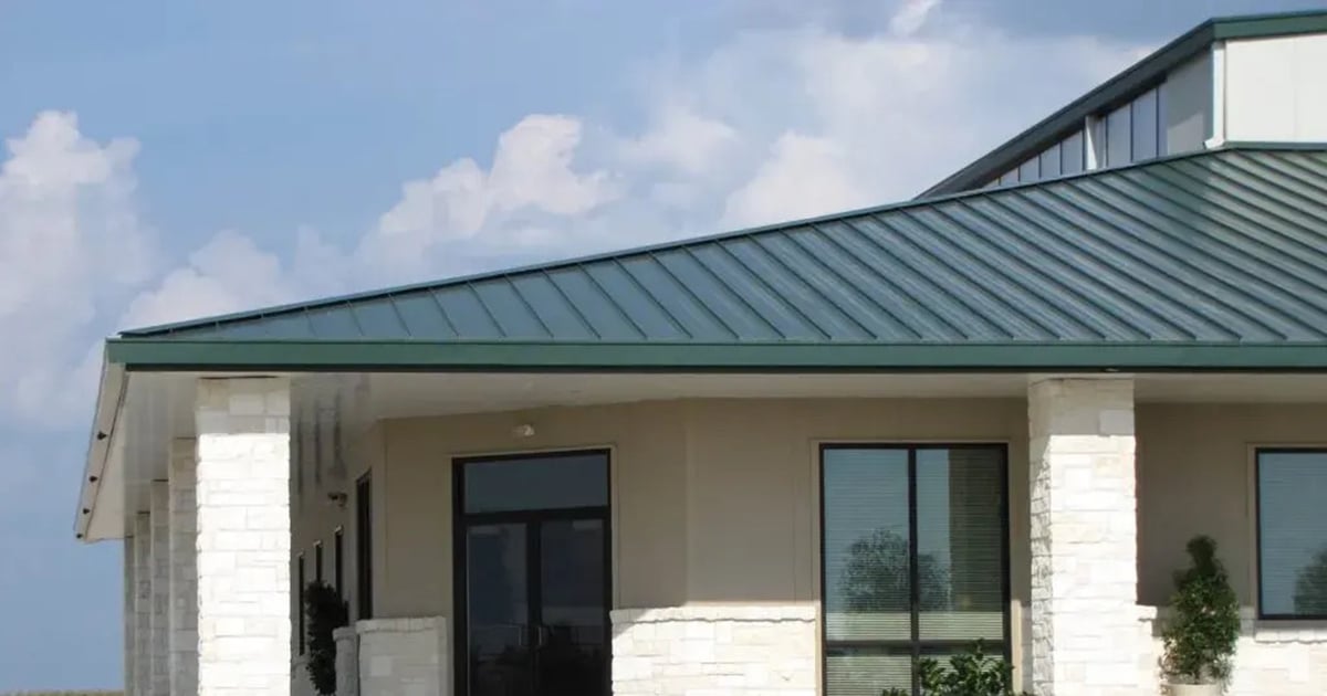 Standing-Seam vs. Through-Fastened Insulated Roof Panels: Which Fits the Project?